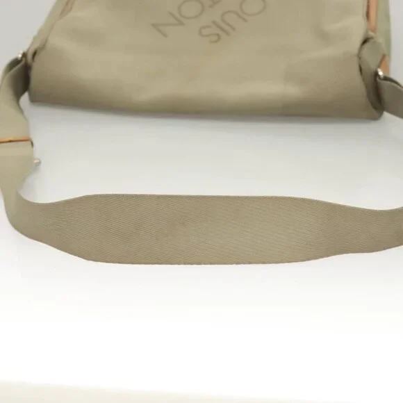 Authentic LOUIS VUITTON Damier Geant Messager NM Shoulder Bag Gray LV - Picture 14 of 16
